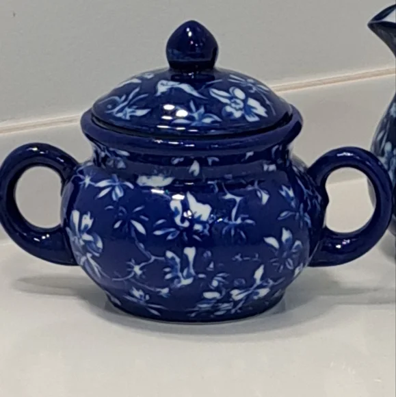 Blue Floral sugar and creamer Set April Cornell 1999 - Picture 5 of 6